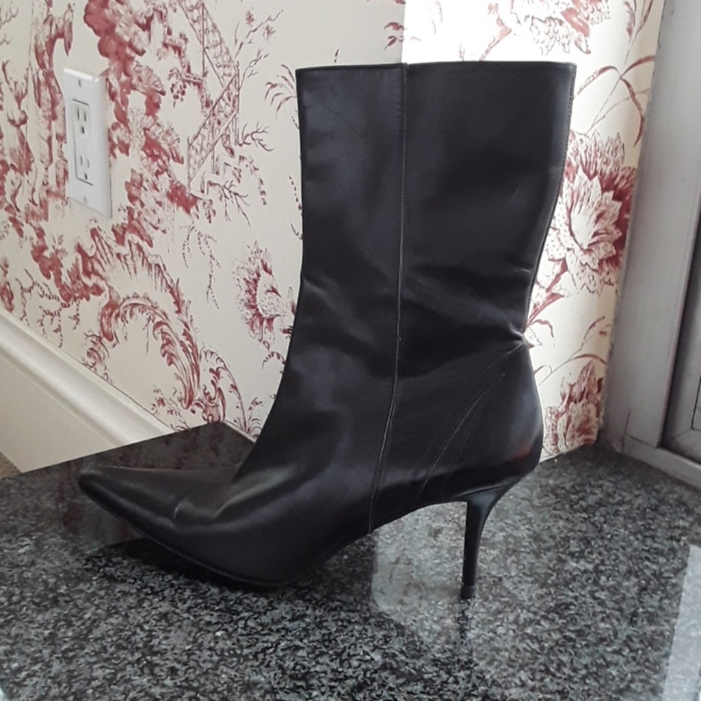 Cole Hann high heeled boots